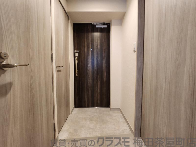 17/30 玄関