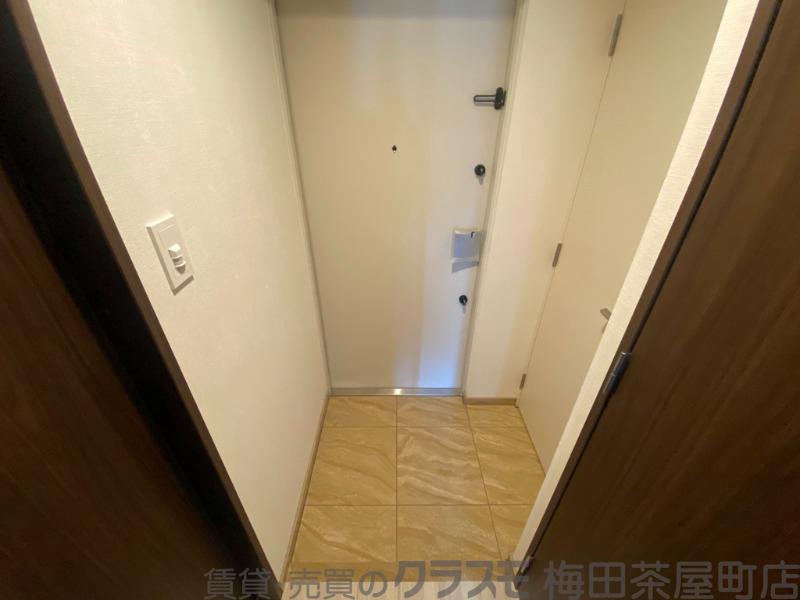 14/30 玄関