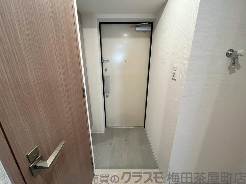 17/30 玄関
