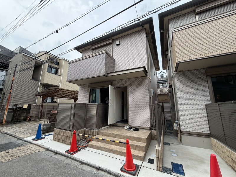2/30 外観