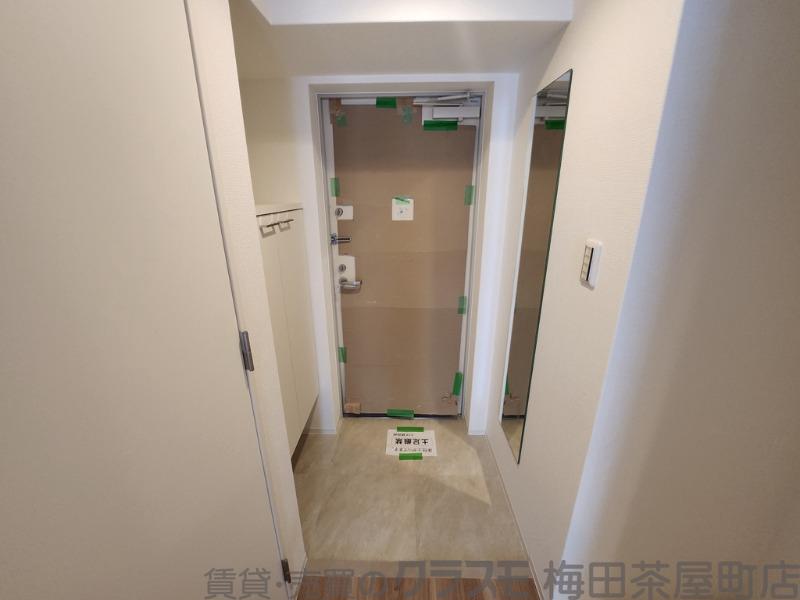 16/30 玄関