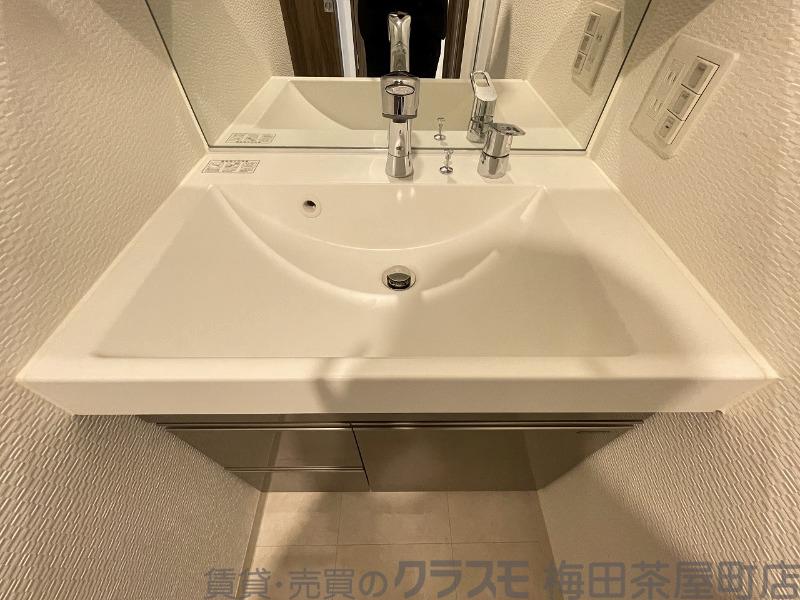 21/30 洗面