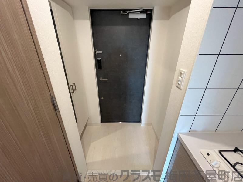 14/30 玄関