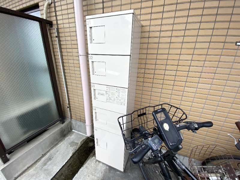 18/22 エントランス
