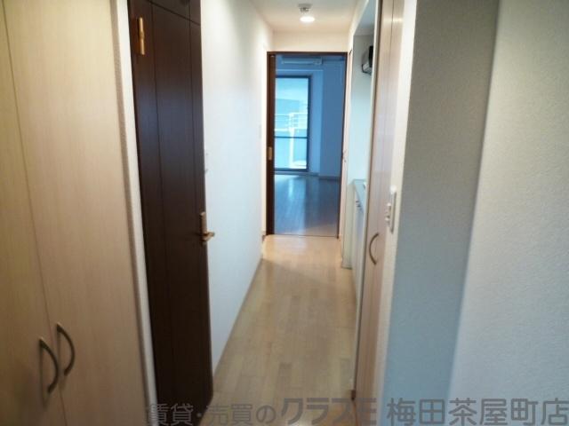 14/30 玄関