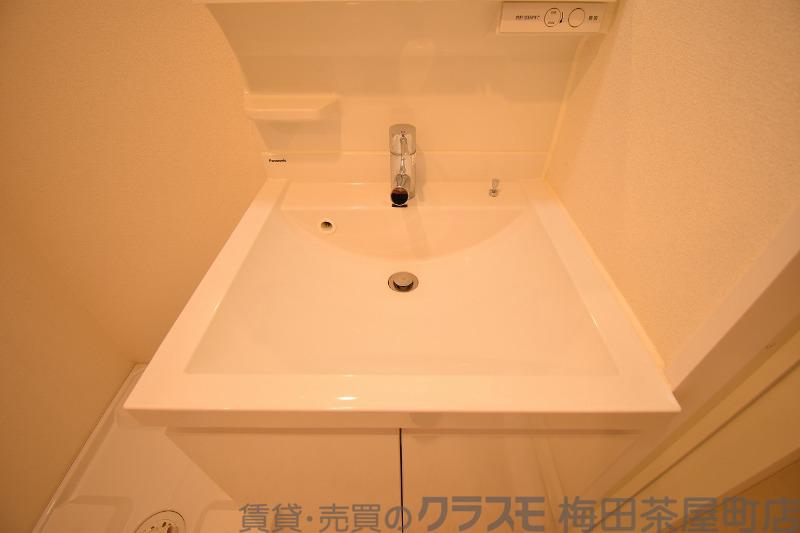 18/30 洗面