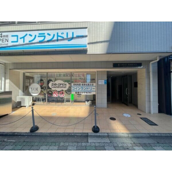 15/16 エントランス