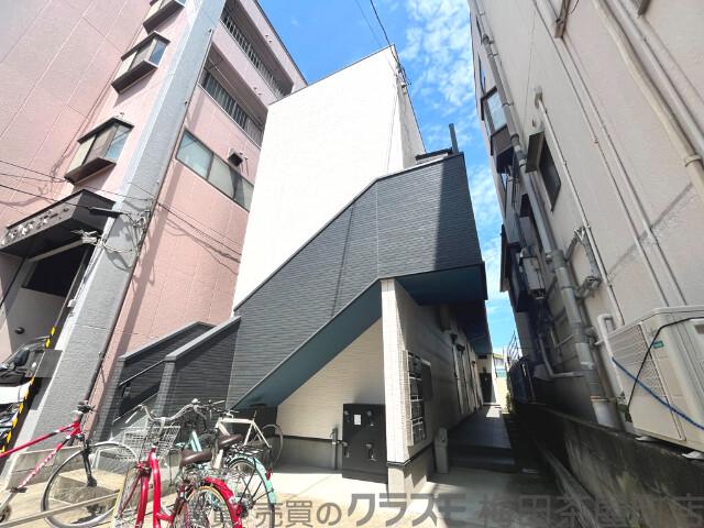 2/30 外観