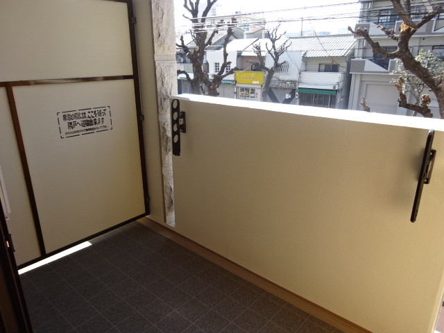 21/30 バルコニー
