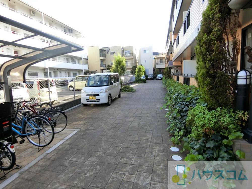 27/29 駐車場