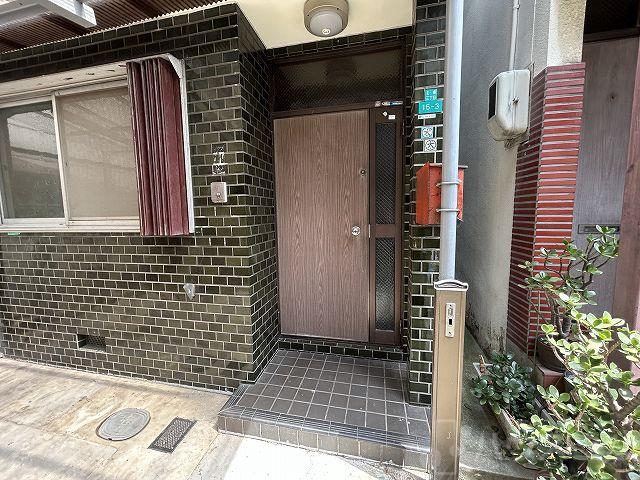 25/30 エントランス