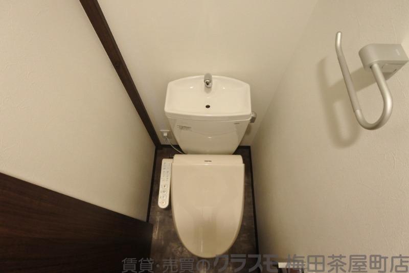 20/30 トイレ
