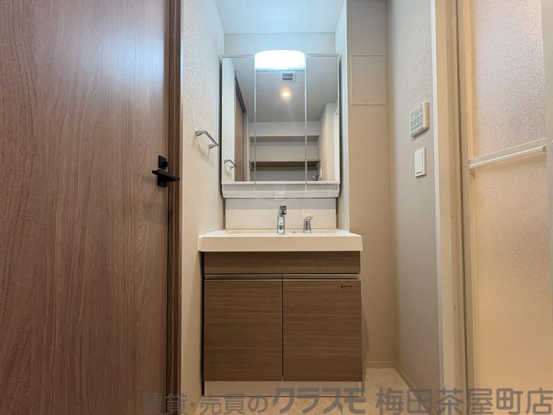 21/30 洗面