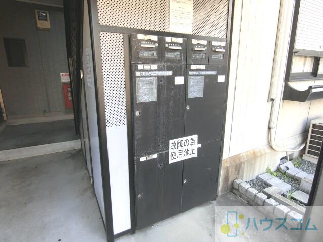 25/30 エントランス