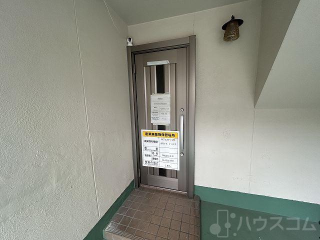22/30 エントランス