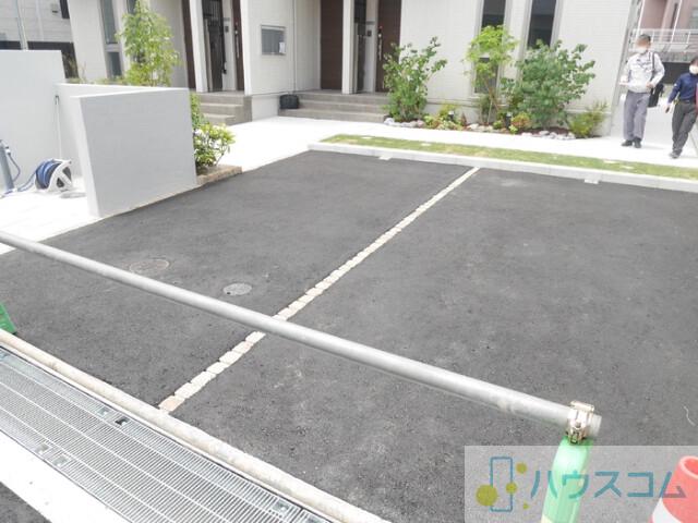 4/13 駐車場