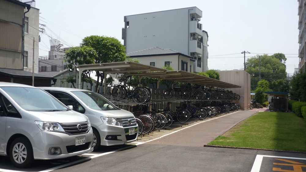 2/13 駐車場