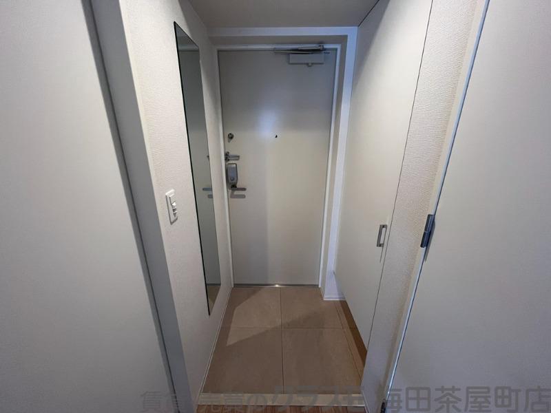 18/30 玄関