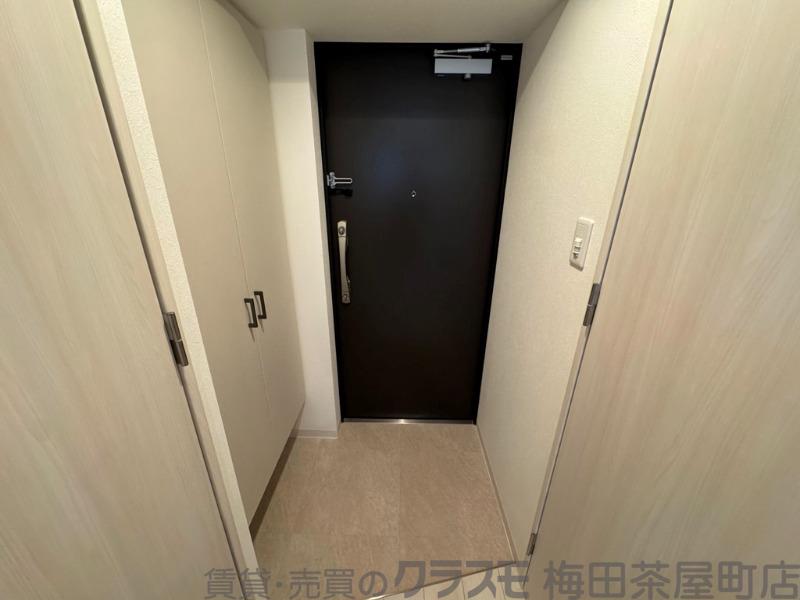 14/30 玄関