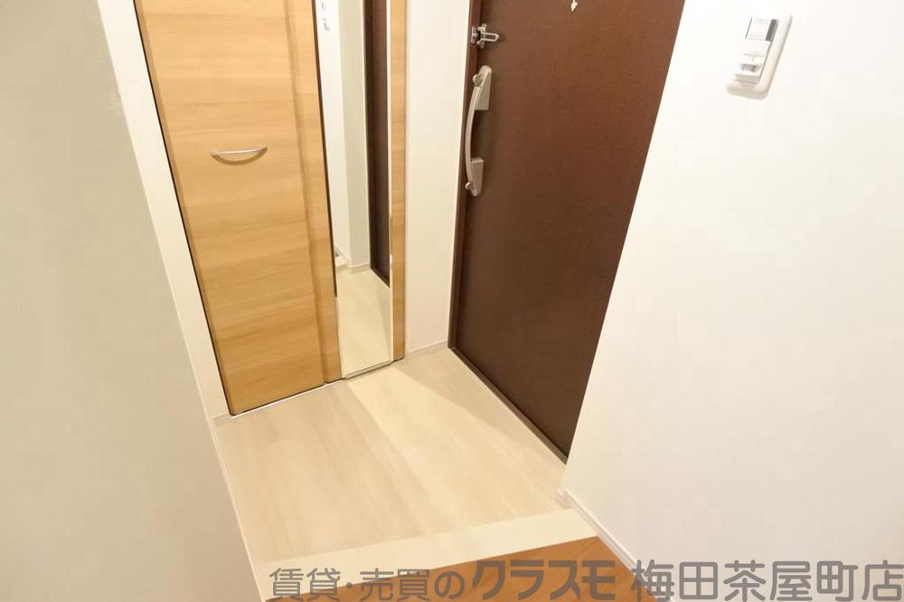 14/30 玄関