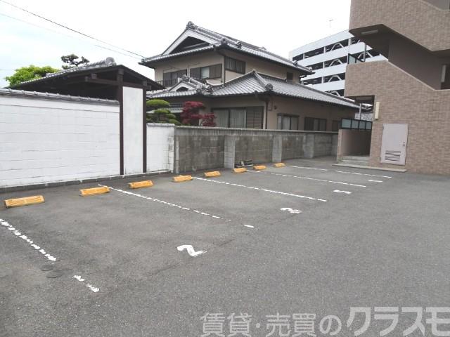 21/30 駐車場