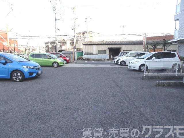 20/30 駐車場