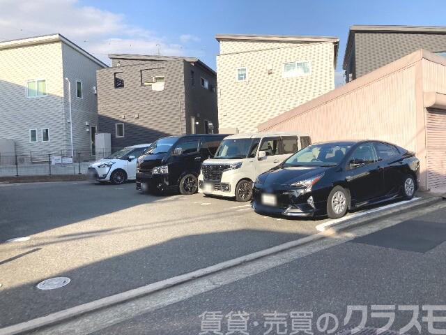 22/30 駐車場