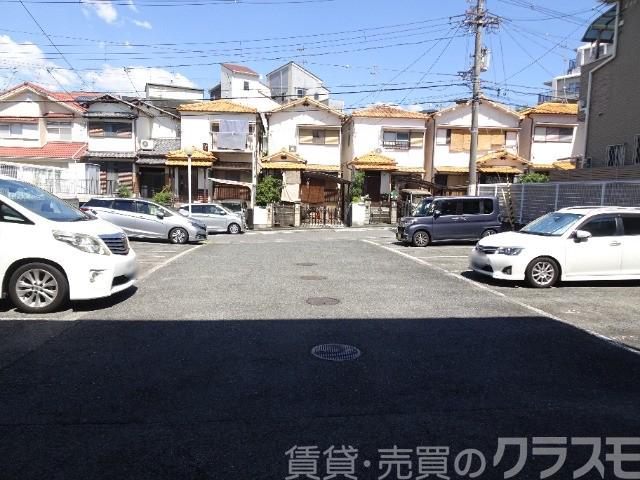 18/30 駐車場