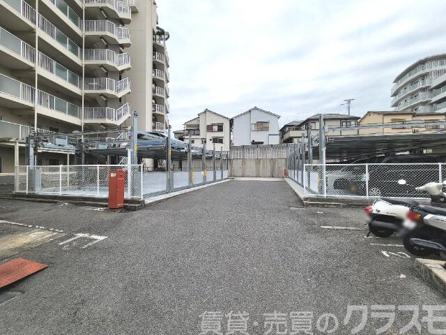 22/29 駐車場