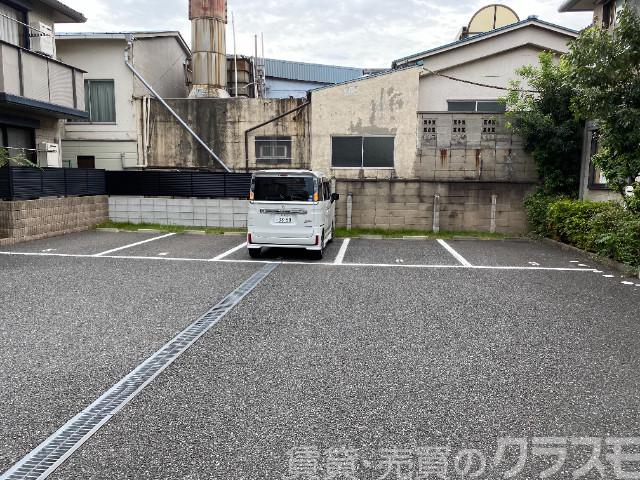 21/30 駐車場