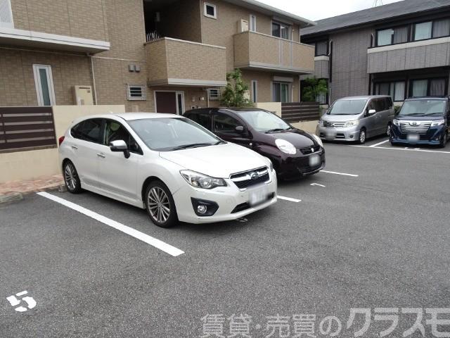 22/30 駐車場