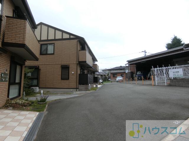 21/24 駐車場