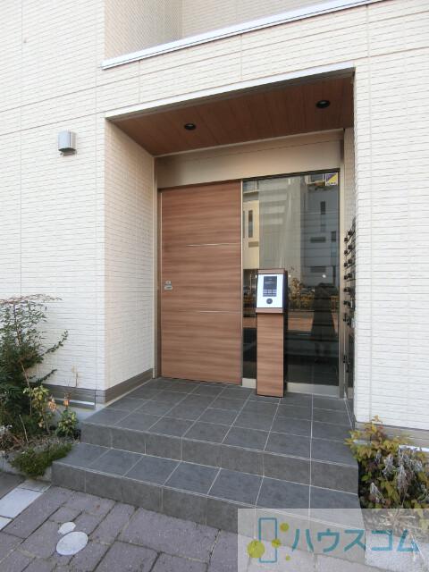 3/7 エントランス
