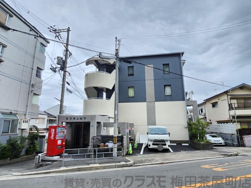 2/30 外観