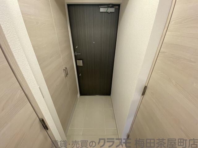 14/30 玄関