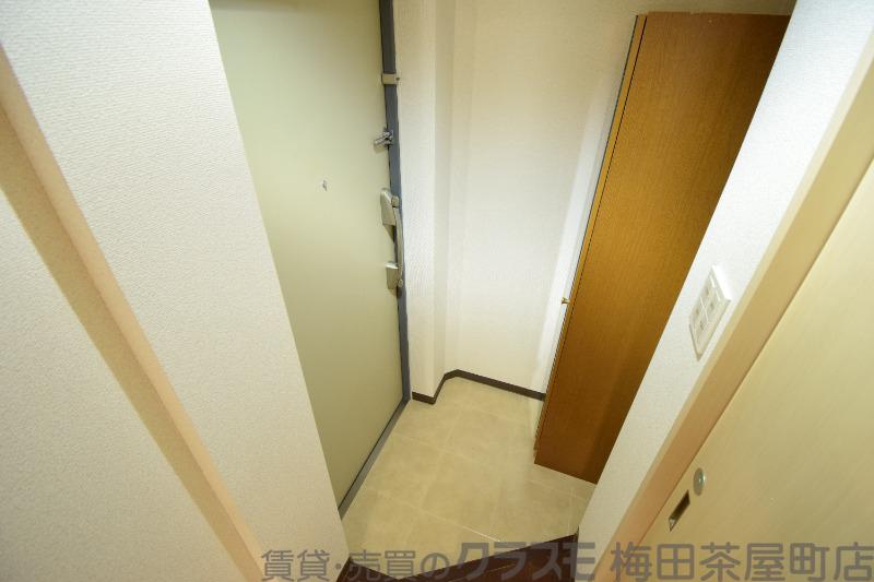 14/30 玄関