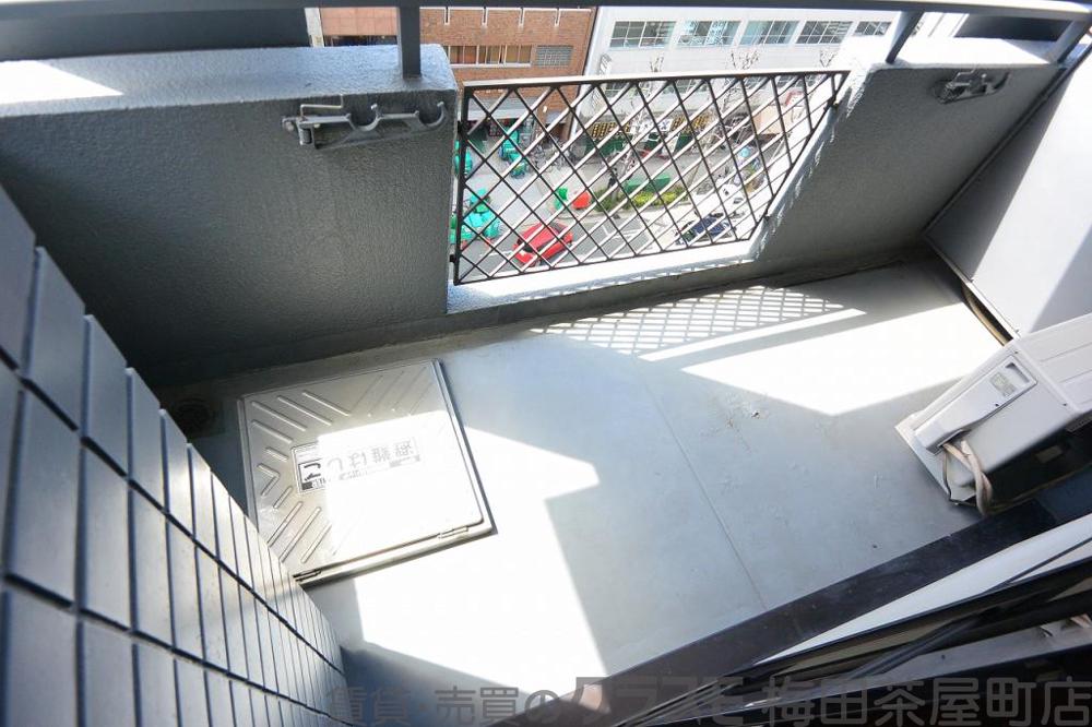 25/30 バルコニー