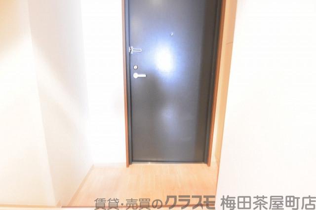14/30 玄関