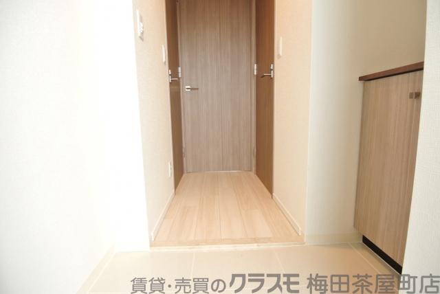 17/30 玄関