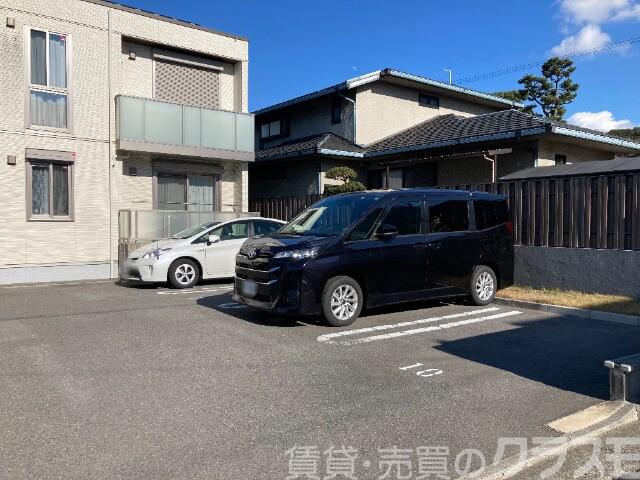 16/28 駐車場