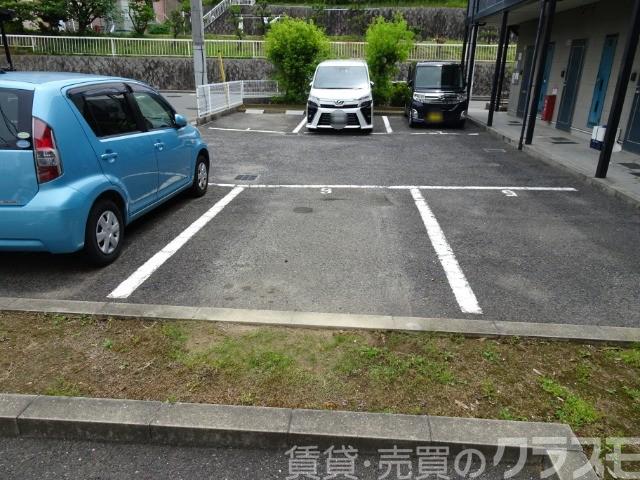 19/26 駐車場