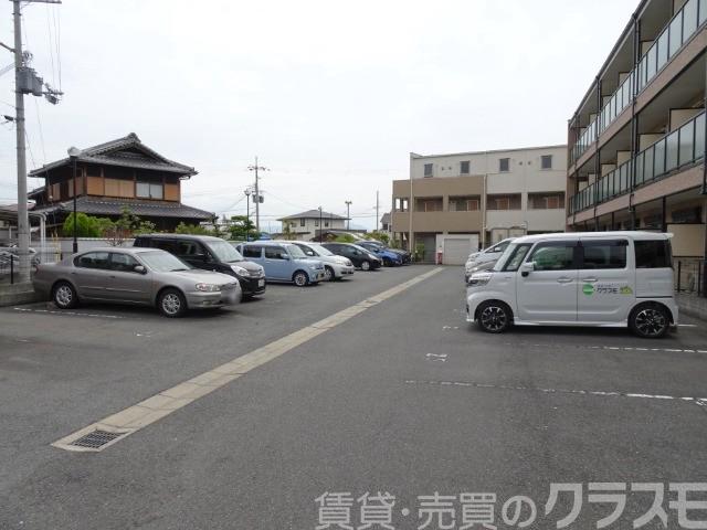 18/30 駐車場
