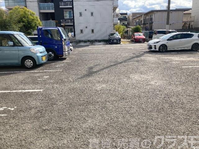 20/26 駐車場