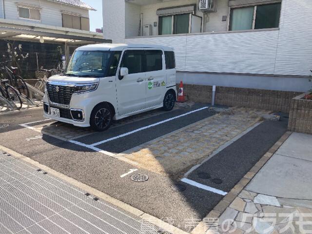 20/30 駐車場