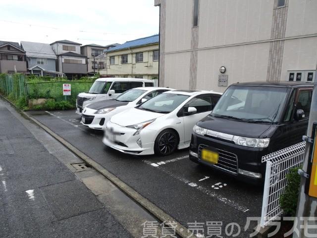 18/30 駐車場