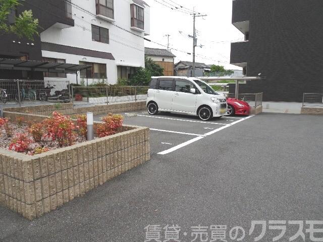 22/30 駐車場