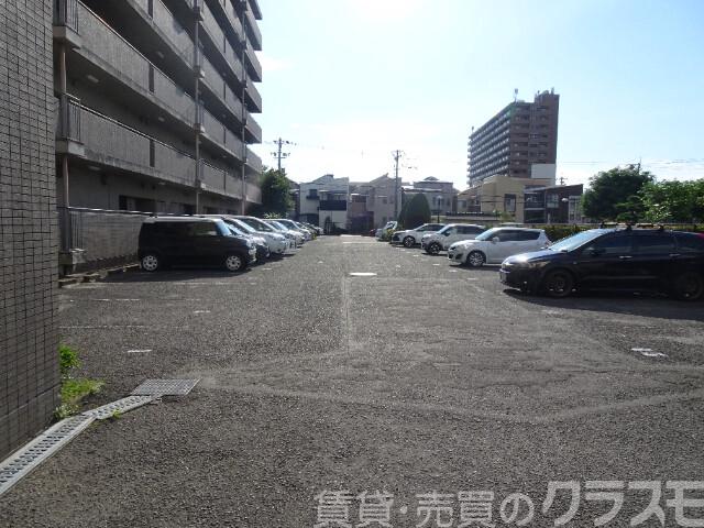 20/26 駐車場