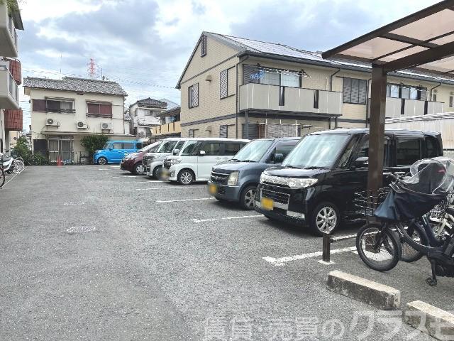 20/30 駐車場