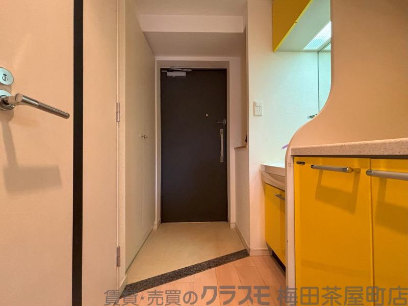 14/30 玄関