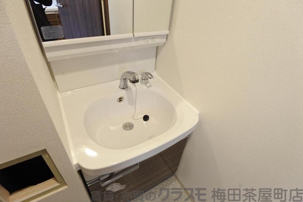 20/30 洗面
